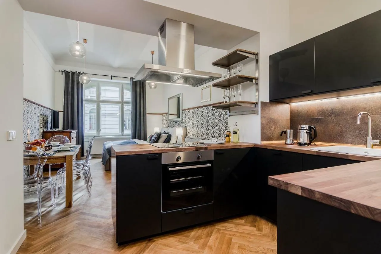 Prague Trendy Central Apartment By Michal&Friends