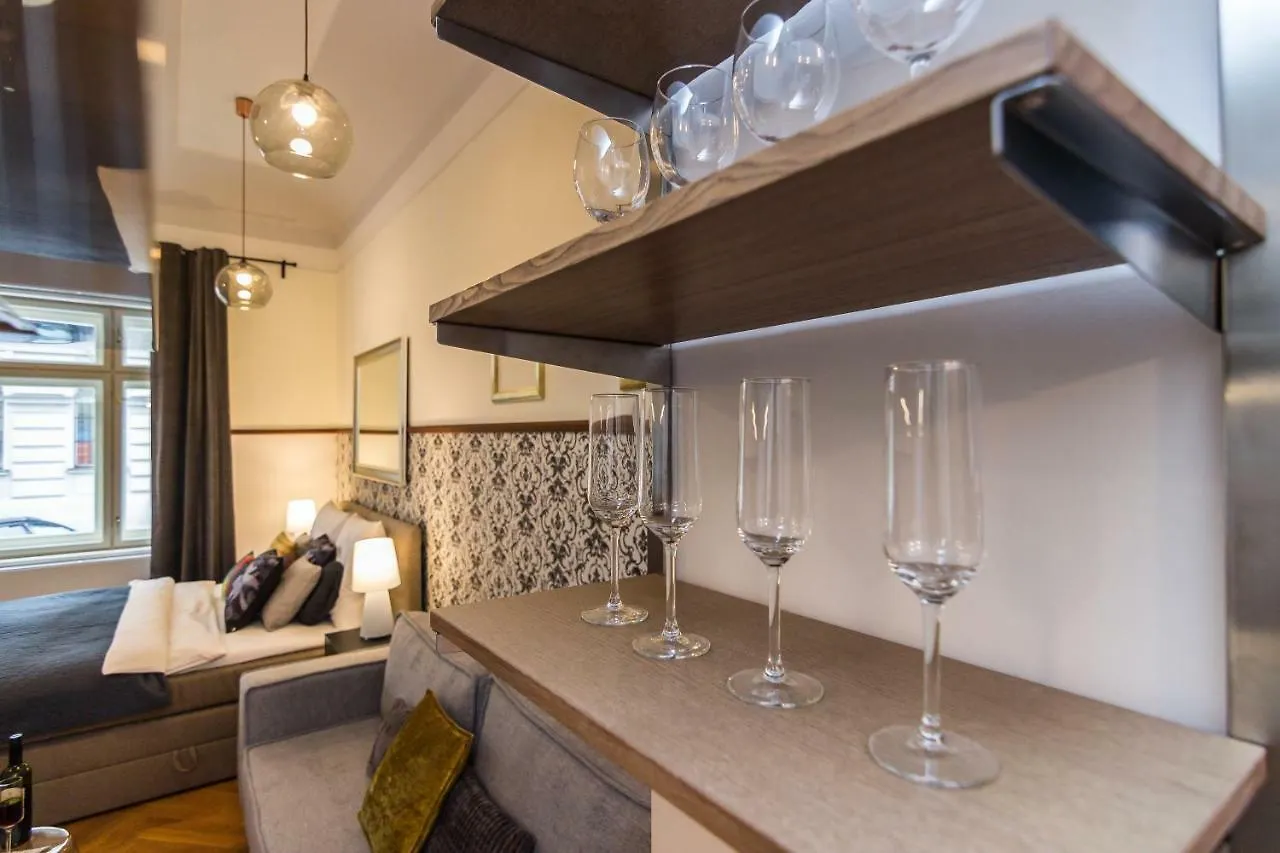 Prague Trendy Central Apartment By Michal&Friends